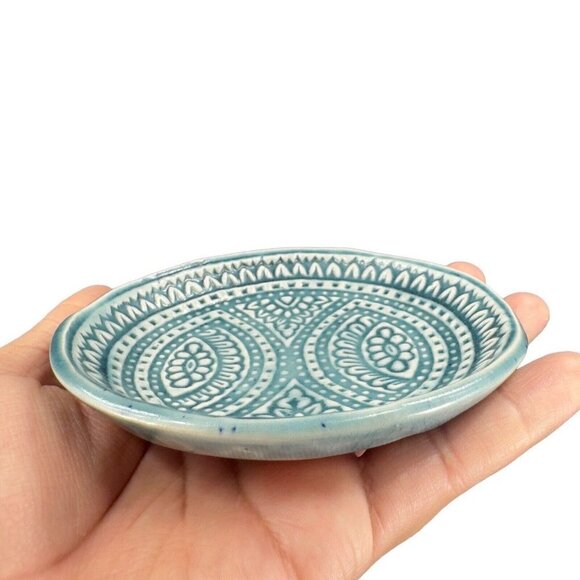 Hand Made Studio Pottery Small Dish Plate Pattern Textured Artist Signed KJ - Picture 8 of 12